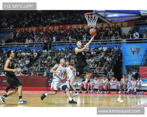 北京足球队以58分稳居杯赛积分榜首位其他球队紧追不舍