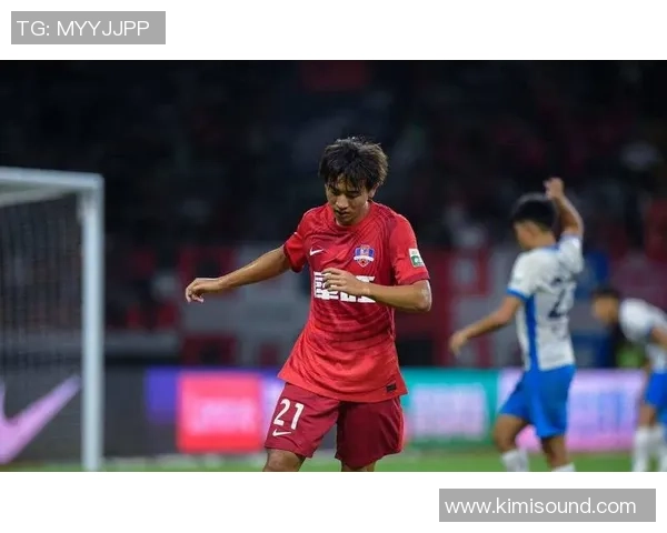 外媒评选全球足球明星表现与影响力分析引发热议