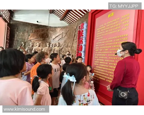 广州羽毛球队奋勇拼搏夺冠之路的荣耀与坚持 广州羽毛球队奋勇拼搏夺冠之路的荣耀与坚持